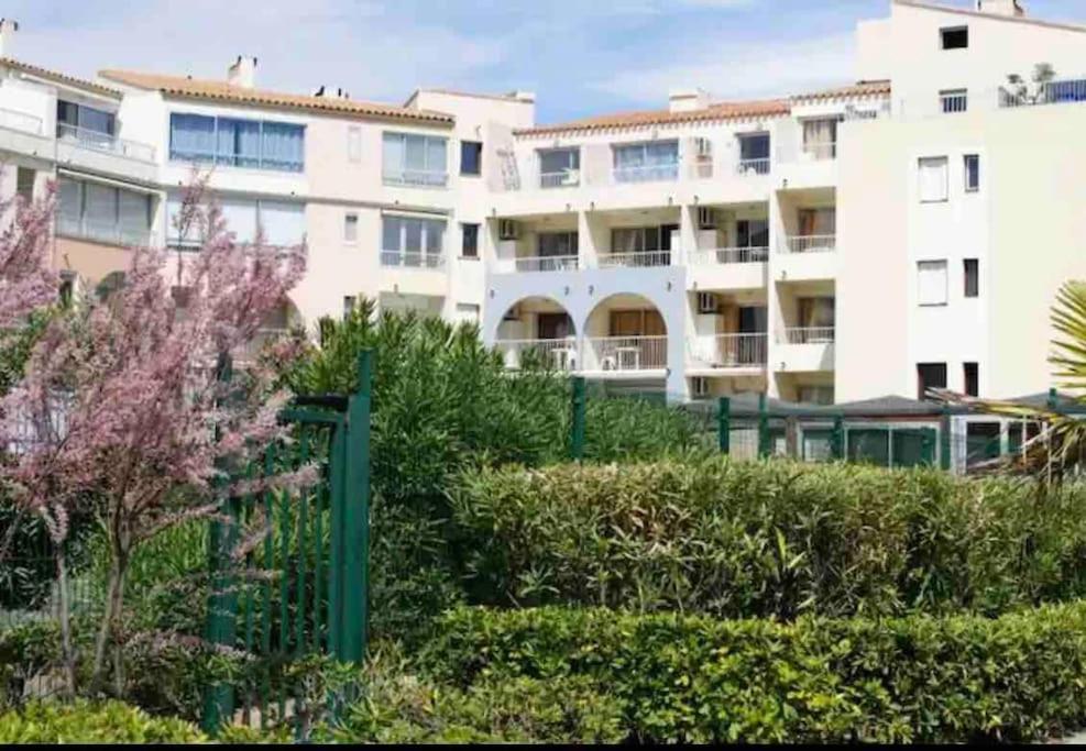Superbe Appartement 6 Personnes Avec Piscine Secteur Richelieu, A 400M De La Plage Et A 650M Du Centre Port Agde Zewnętrze zdjęcie